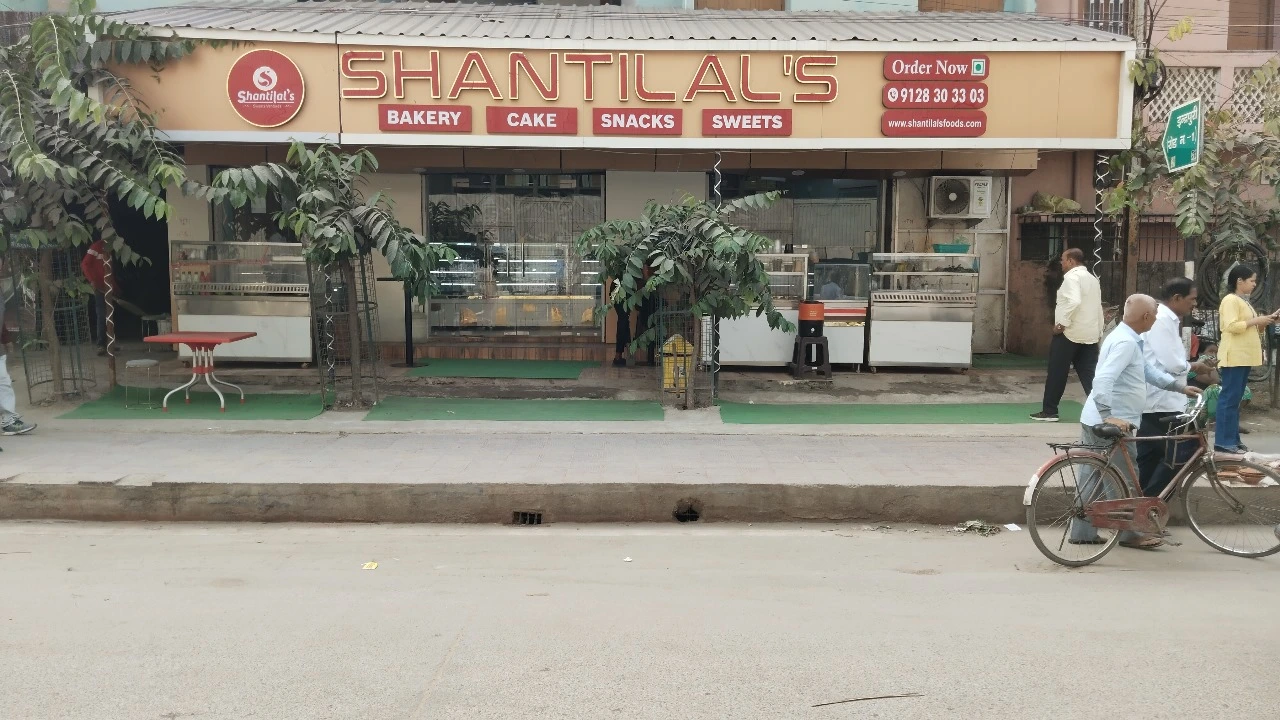 Best Sweets shop in Mithapur